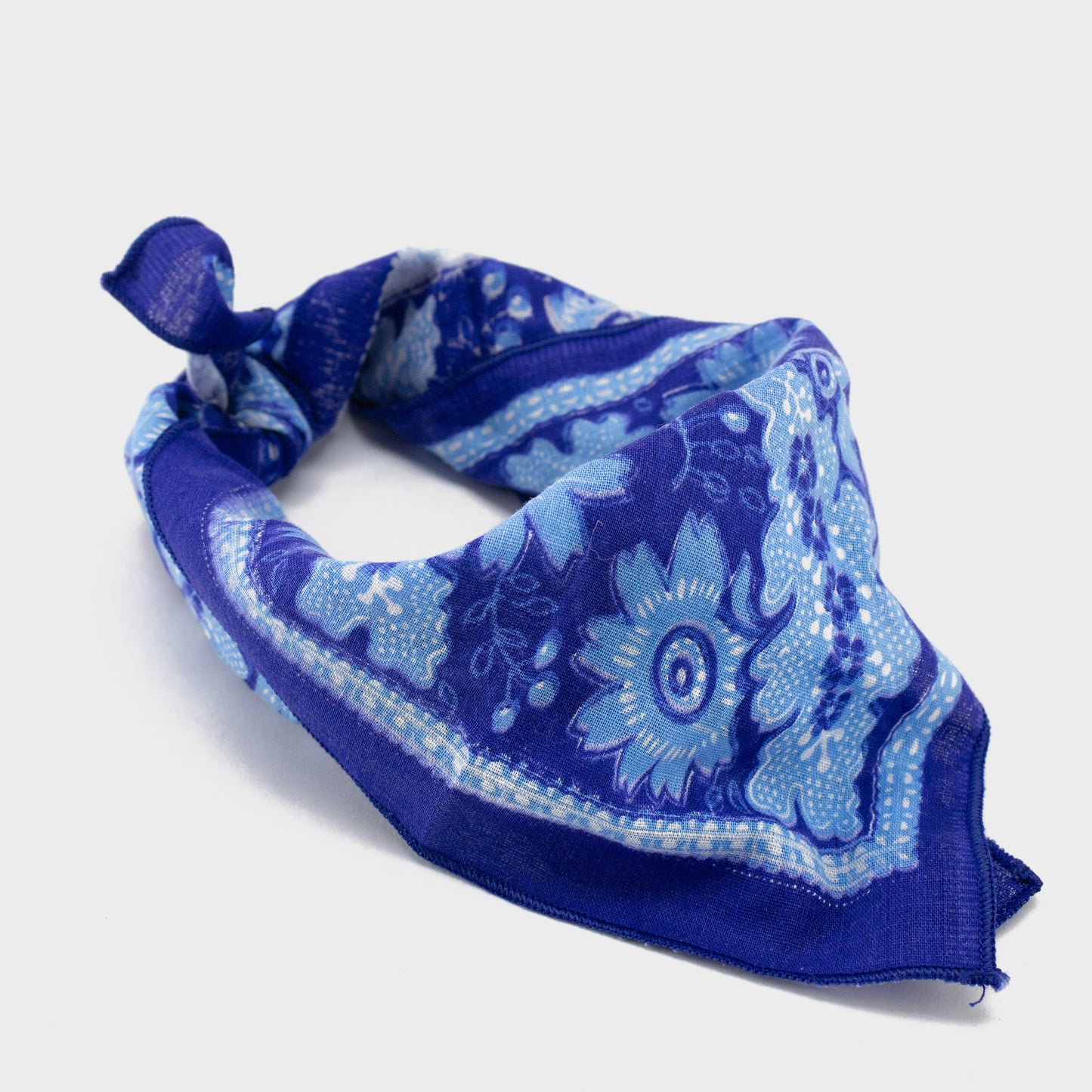 PAÑUELO FLORES / AZUL