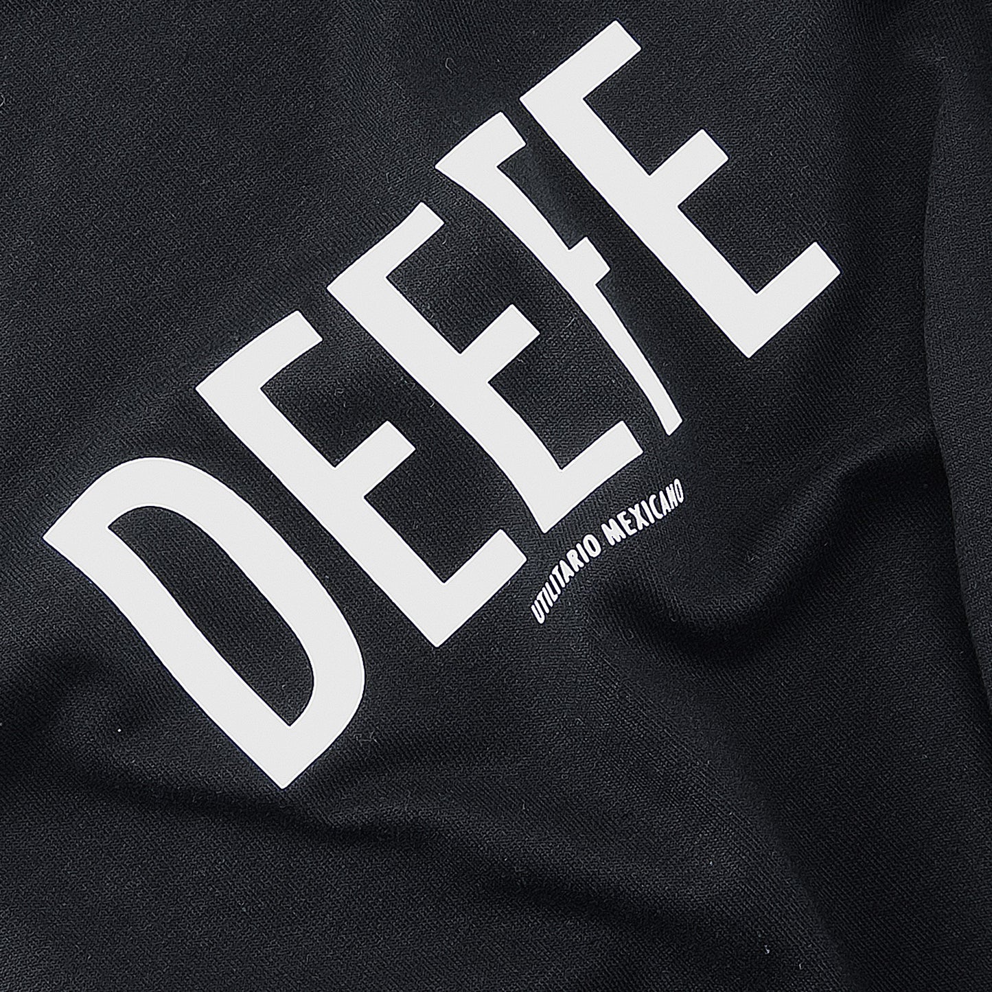 DEEFE CAMISETA NEGRO